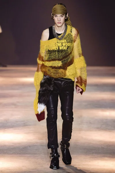 Look 20